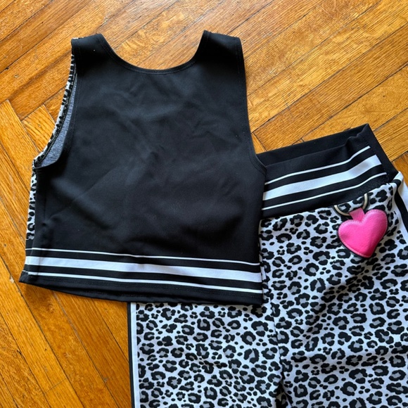 Sugarlulu matching set - crop top and legging - Picture 2 of 3